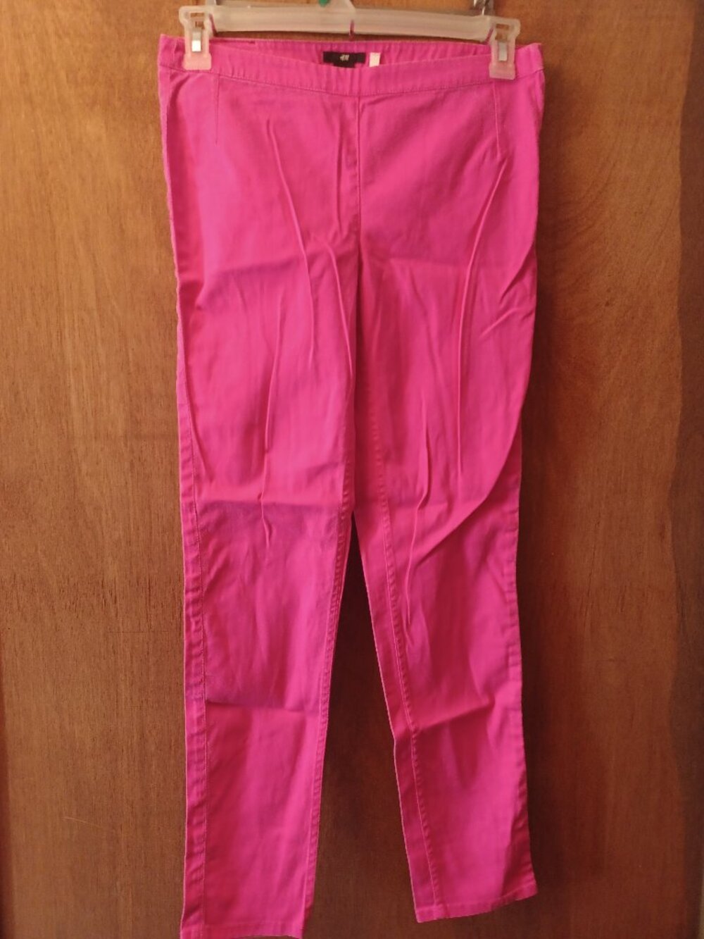 H & M Woman's Pink Jegging Jeans